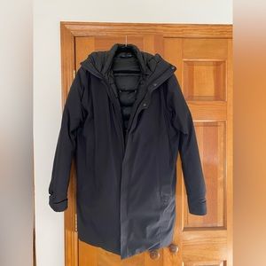 Arc’teryx Men’s Therme SV Parka